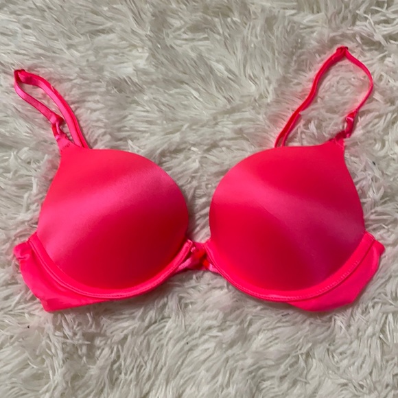 Victoria's Secret Other - Victoria’s Secret Bombshell Plunge Bra